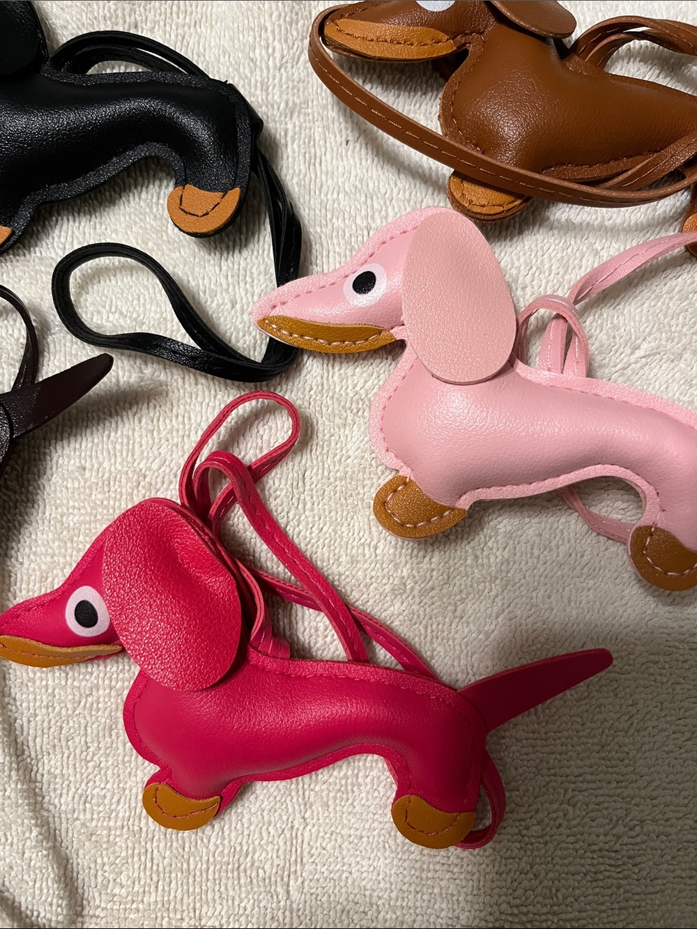New Set of 5 Dachshund Dog Faux Leather Bag Charms - Picture 3 of 5